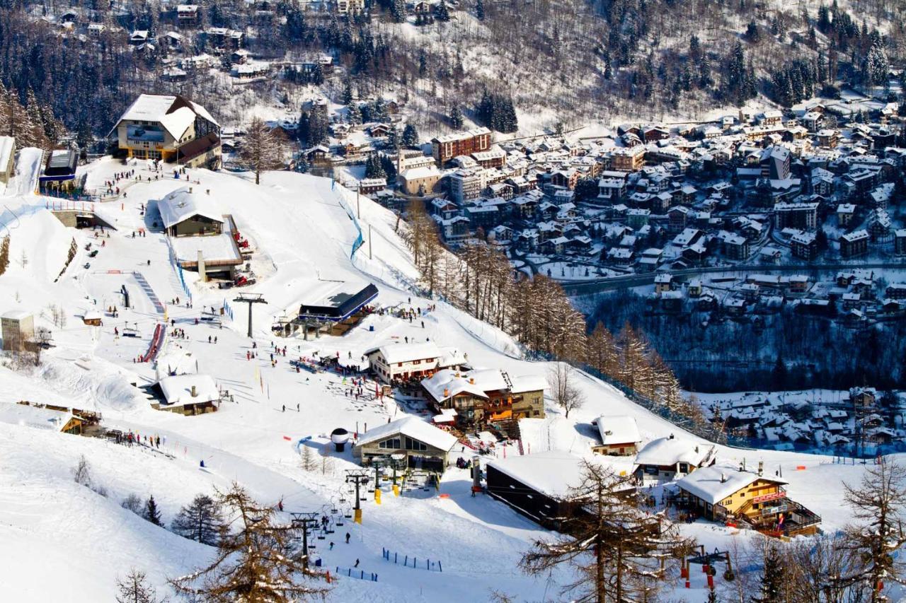 La Maison Des Guides - Trilocale A 500 Mt Dalle Piste Di Dolonne Courmayeur Exterior foto