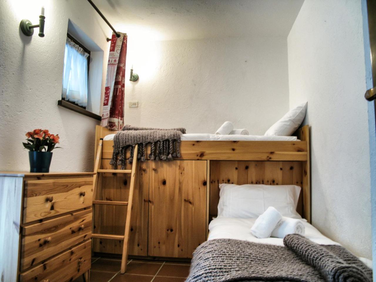 La Maison Des Guides - Trilocale A 500 Mt Dalle Piste Di Dolonne Courmayeur Exterior foto